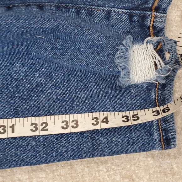 Good American distress blue crop ankle distressed jeans size 4/27 - Picture 12 of 13